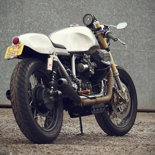 Moto Guzzi Cafe Racer – дух и буква стиля «каферейсер» Moto Guzzi Cafe Racer – дух и буква стиля «каферейсер»